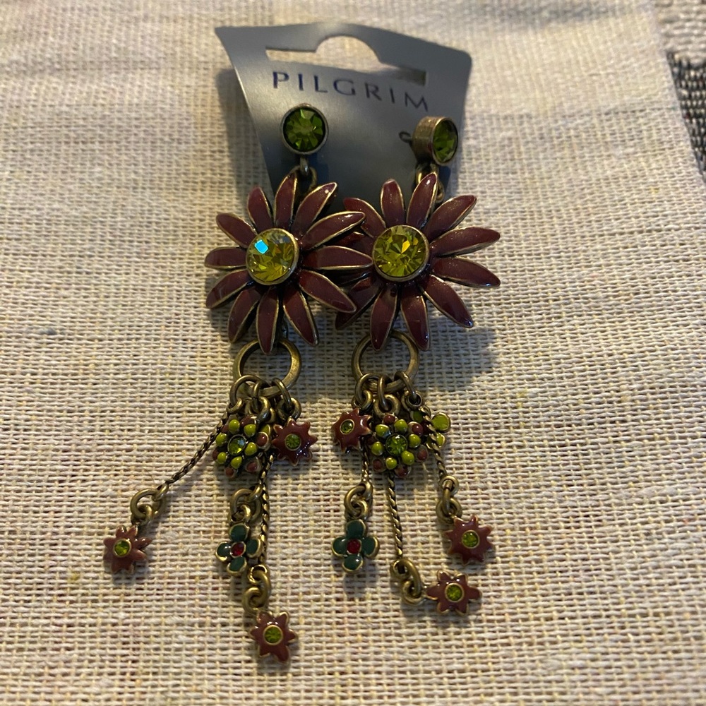 NWT Pilgrim Flower Dangle Earrings